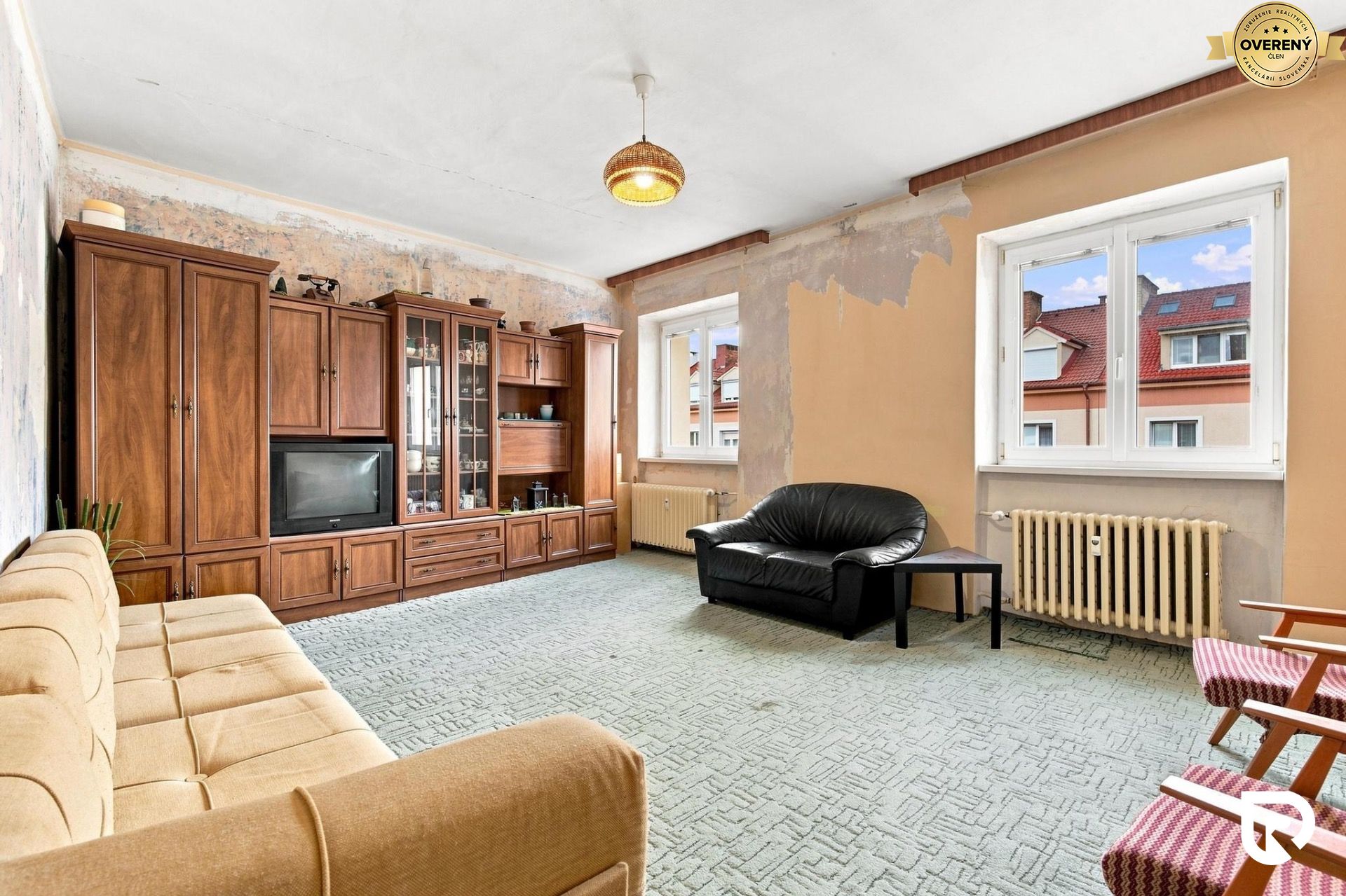 REZERVOVANÉ 90 m² byt so staromestskou atmosférou a vysokými st – foto 10