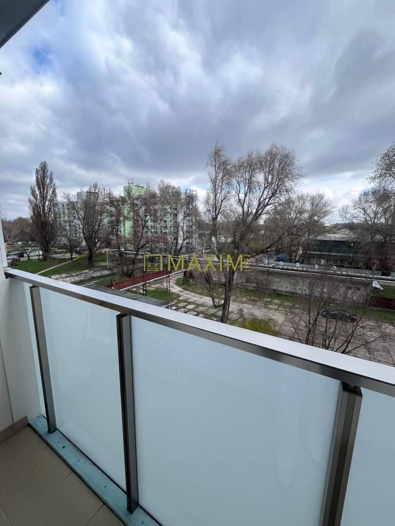 2-izbový byt s priestrannou lodžiou v bytovom dome - Vlčie hrdlo, BA
