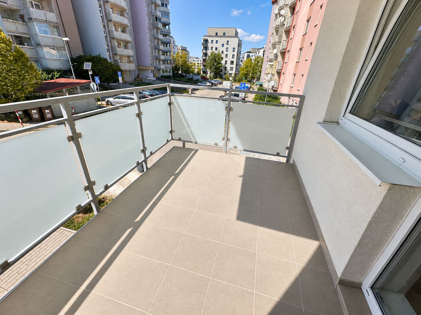 Príjemný 3-izbový byt s priestranným balkónom na Agátovej – foto 4