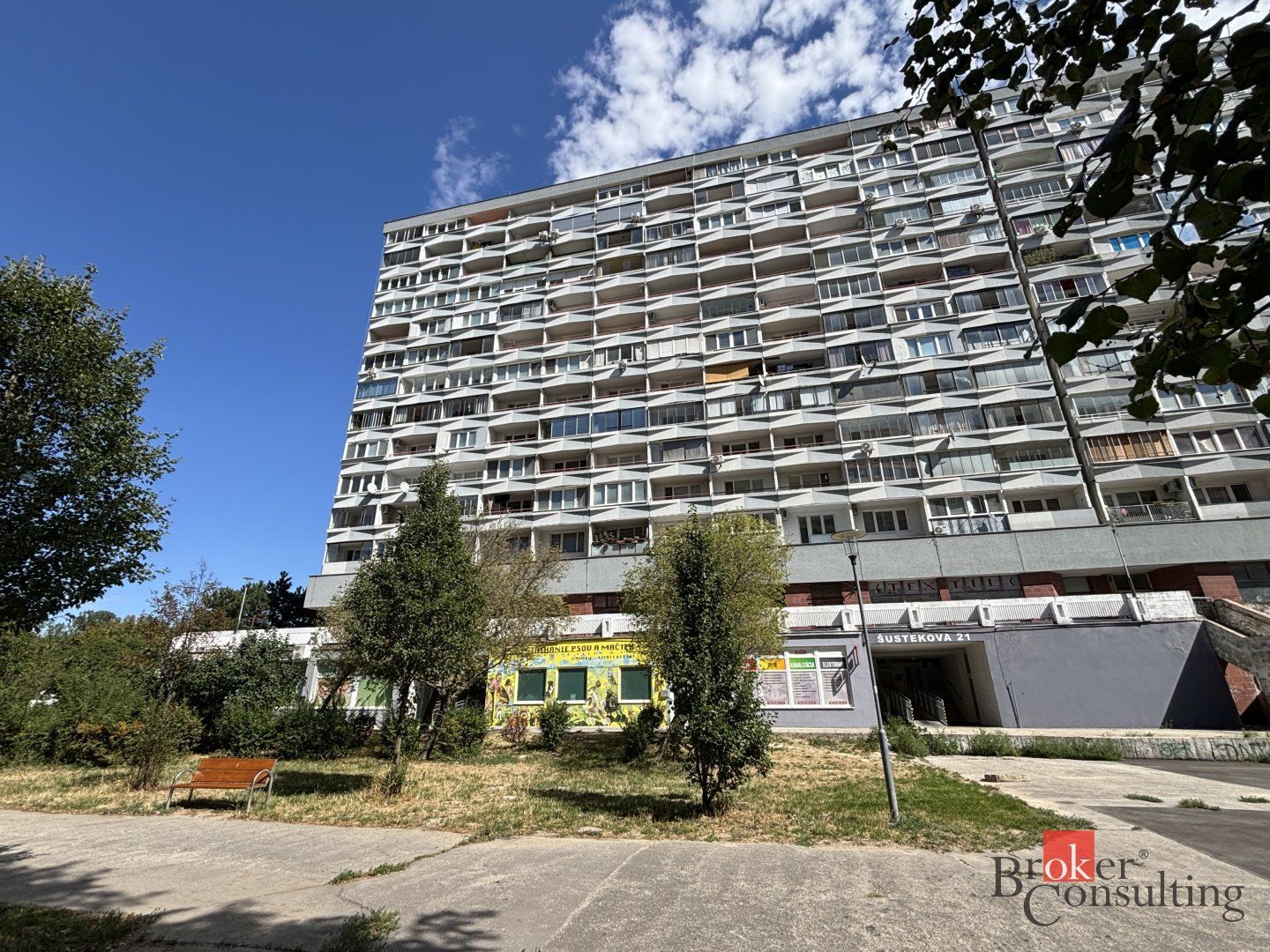 REZERVOVANÉ: Dvojgarsónka s dvomi loggiami – foto 10