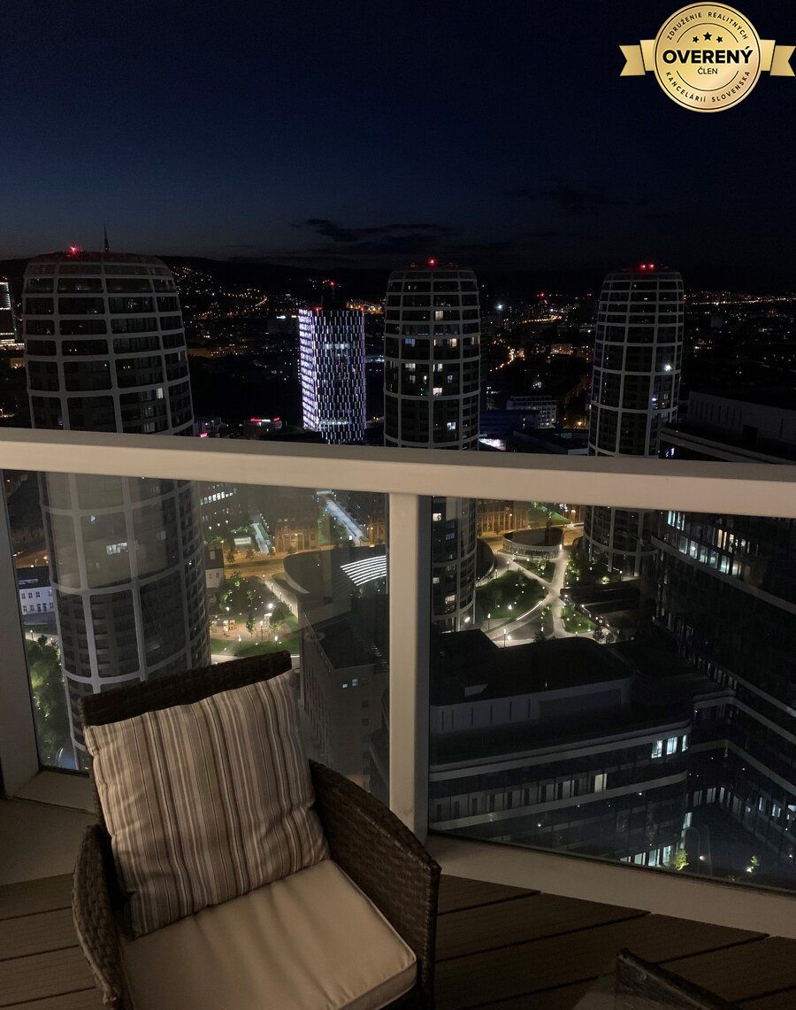 Luxusný 3-izbový byt v Panorama City – foto 10