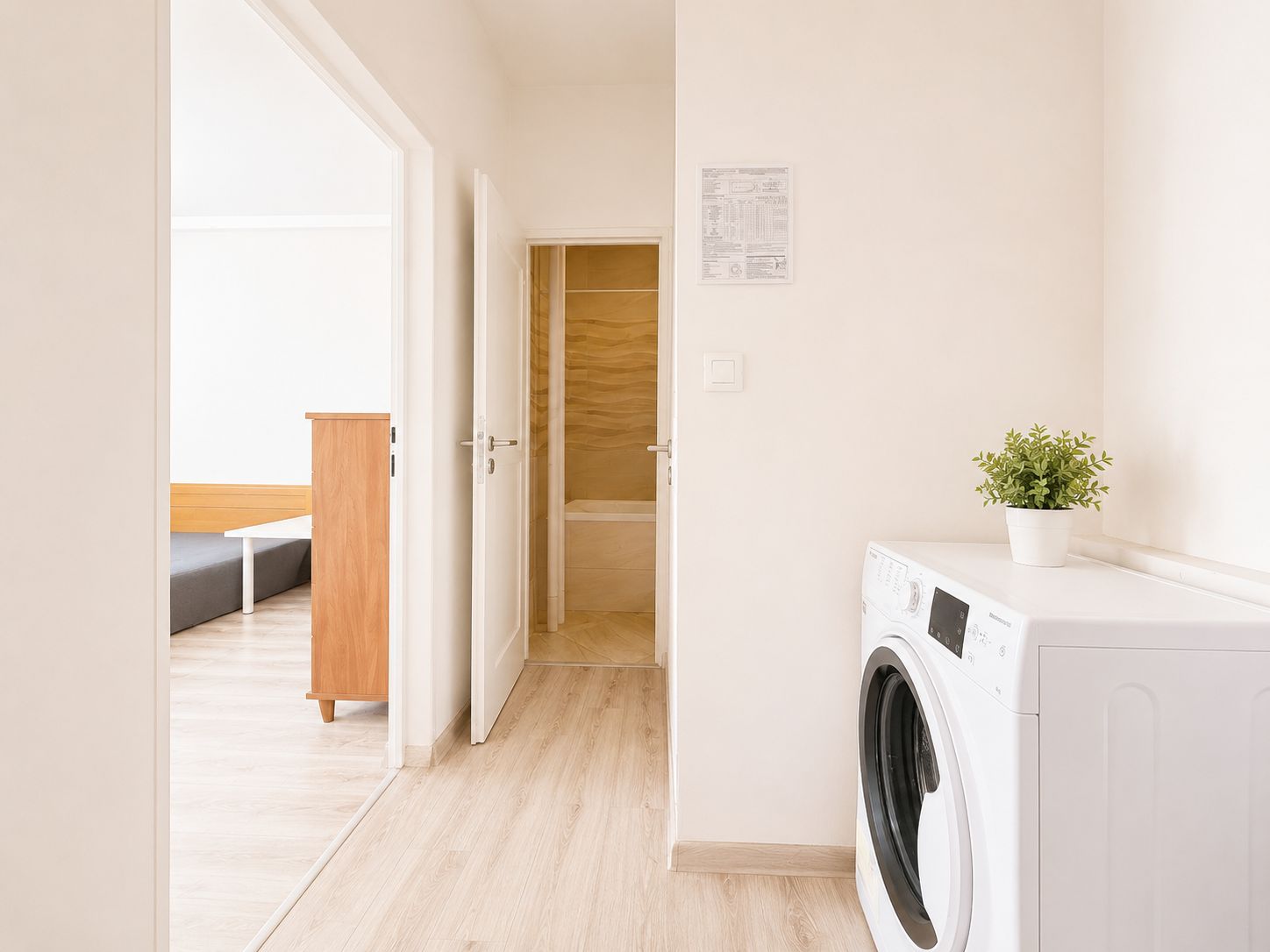 Na prenájom zariadený 4-izbový byt s balkónom I Ružinov | – foto 10