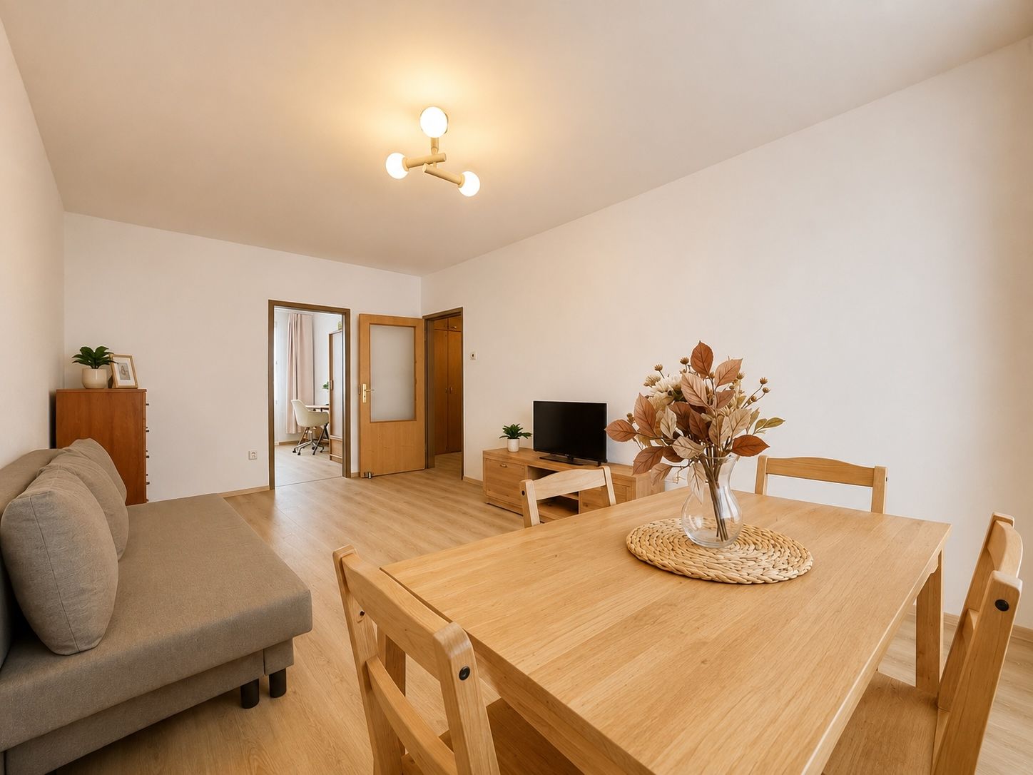 Pekný zariadený 3-izbový byt s 2 balkónmi | 85,3 m² | Petržalka I – foto 3