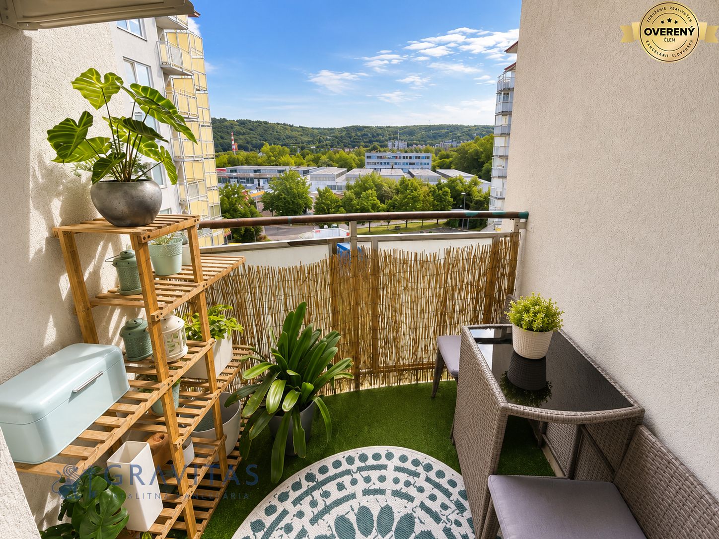 Na predaj apartmán s loggiou v Dúbravke – foto 9