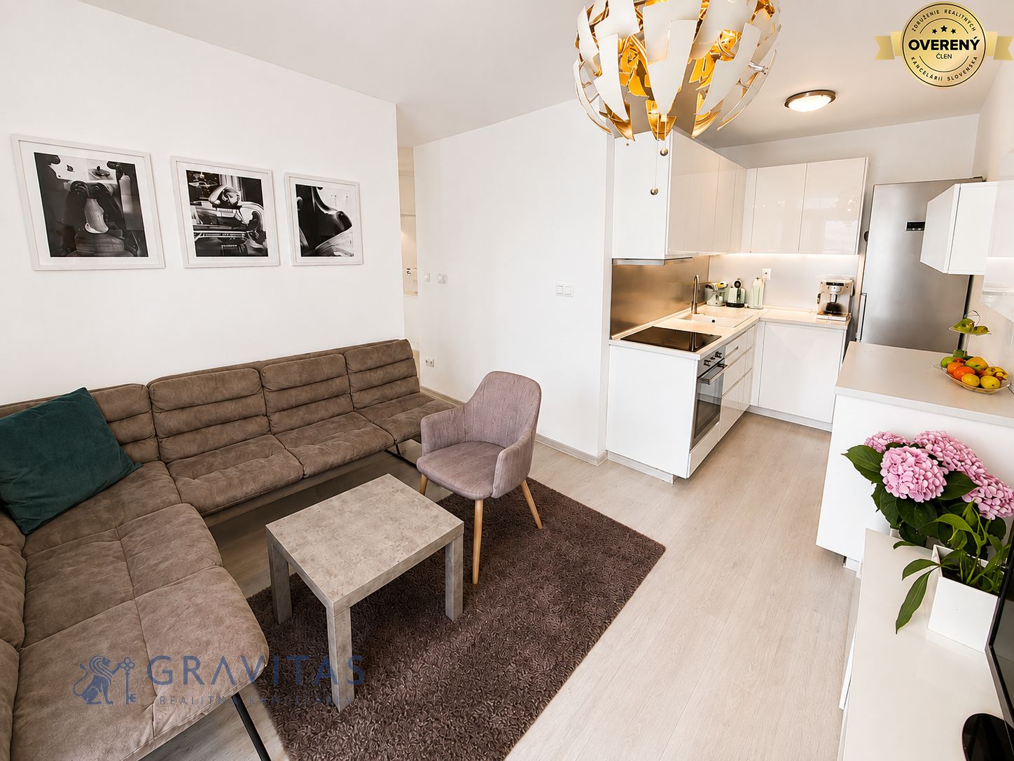 Na predaj apartmán s loggiou v Dúbravke