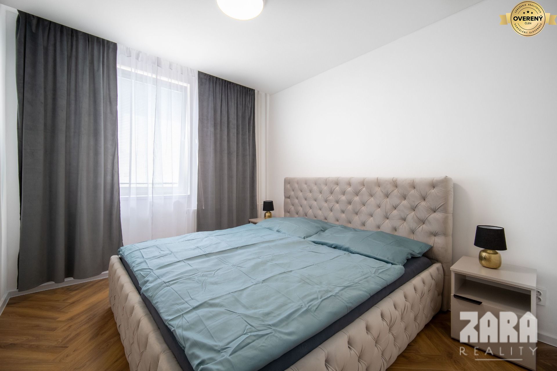 AZOVSKÁ -DIZAJNOVÝ 3-IZBOVÝ BYT PO KOMPLETNEJ REKONŠTRUKCII .73 m2 – foto 10