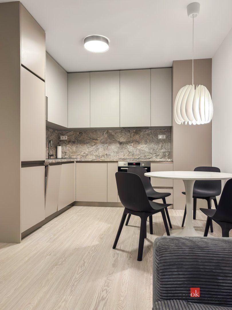 Moderný dizajnový 2i byt s parkovaním v Slnečniciach