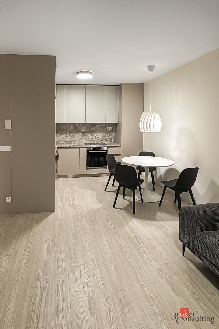 Moderný dizajnový 2i byt s parkovaním v Slnečniciach – foto 2