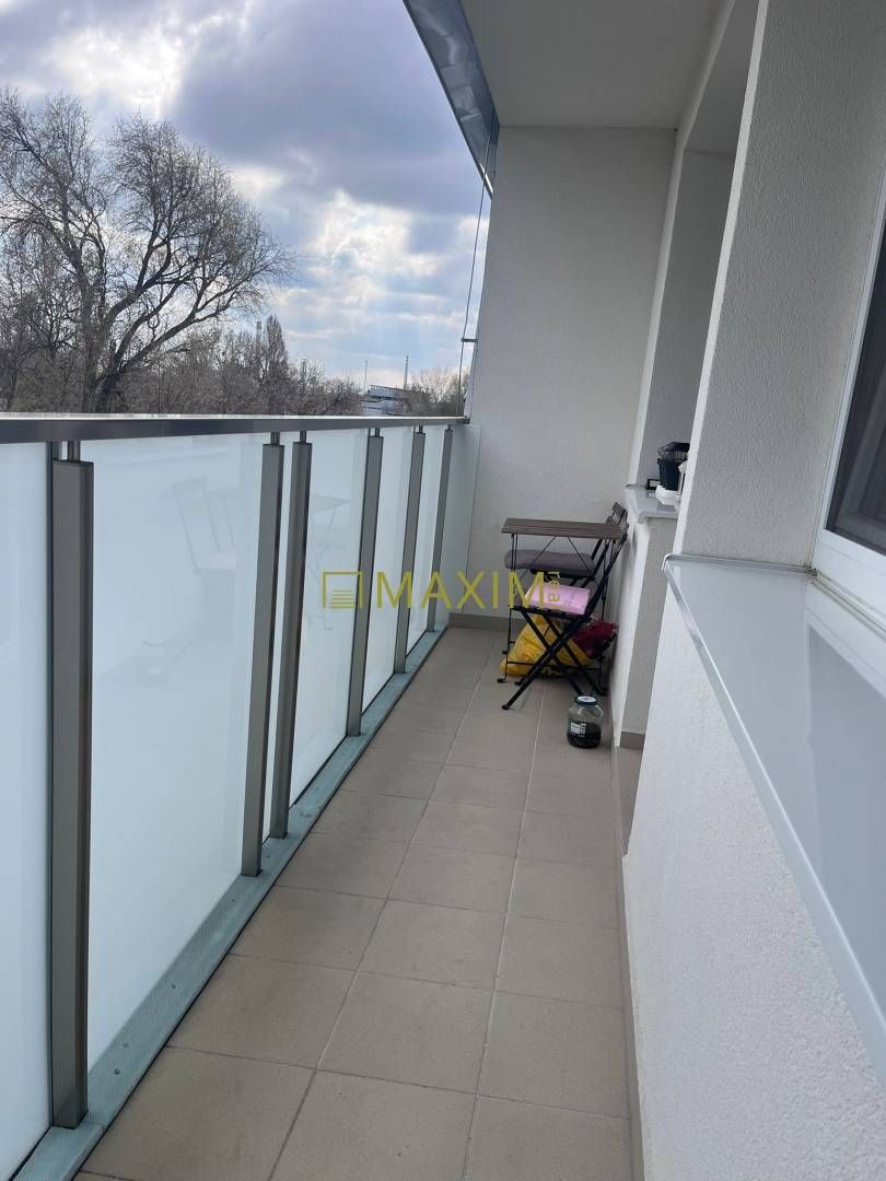2-izbový byt s priestrannou lodžiou v bytovom dome - Vlčie hrdlo, BA – foto 2