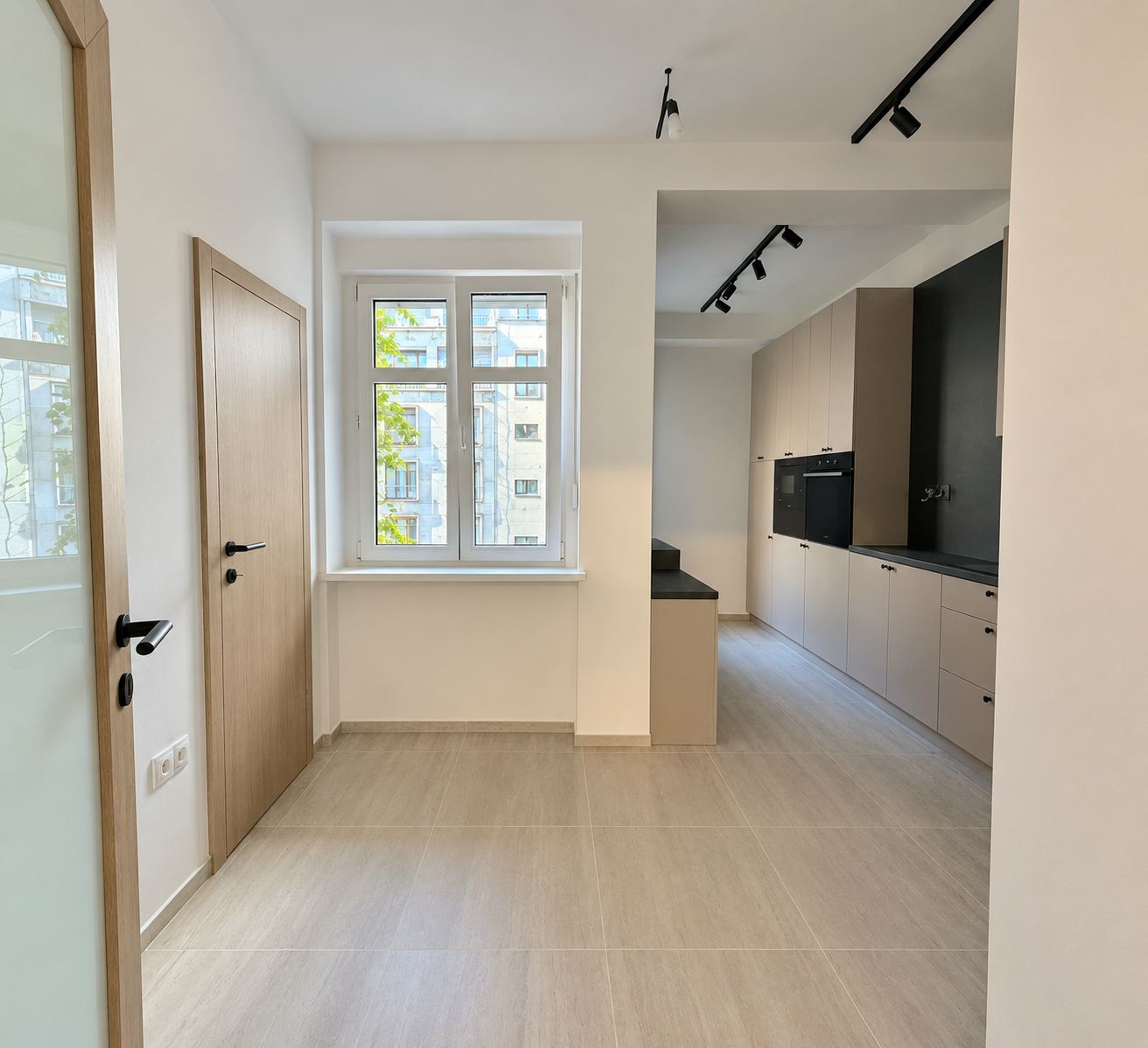 Dizajnový 3 izb. 102m2 zrekonštruovaný byt v centre blízko Eurovea TOP – foto 9