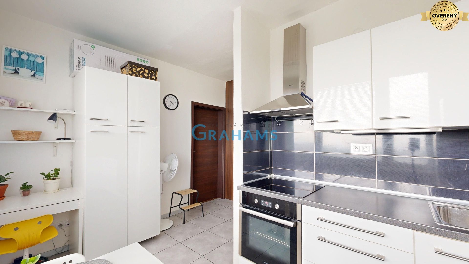 Svetlý 1‑izbový byt, zariadený, pekný vyhľad – Znievska ulica – foto 4