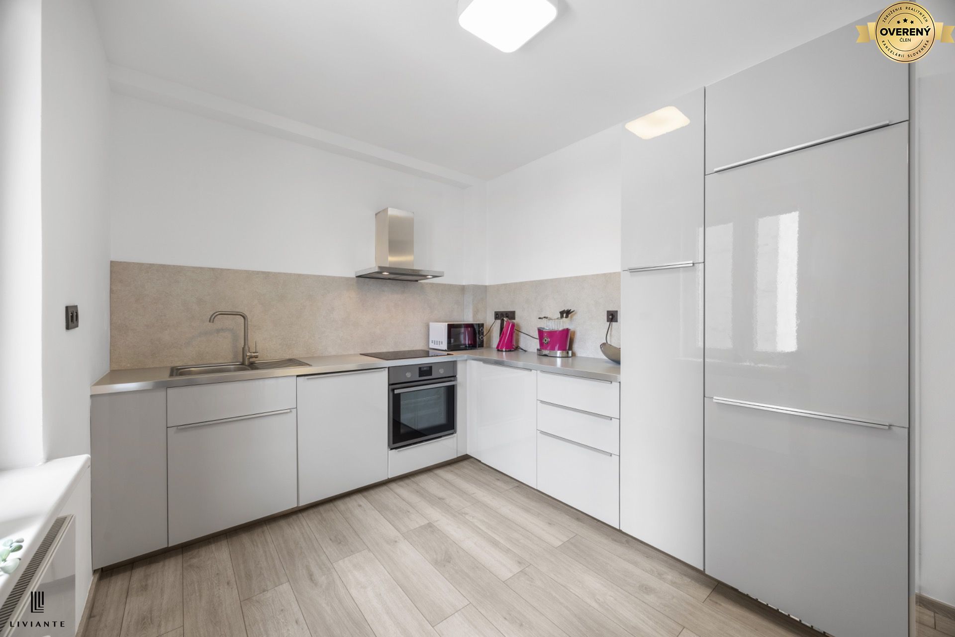 PRENÁJOM ZREKONŠTRUOVANÝ 2I BYT S KLIMATIZÁCIOU – foto 5