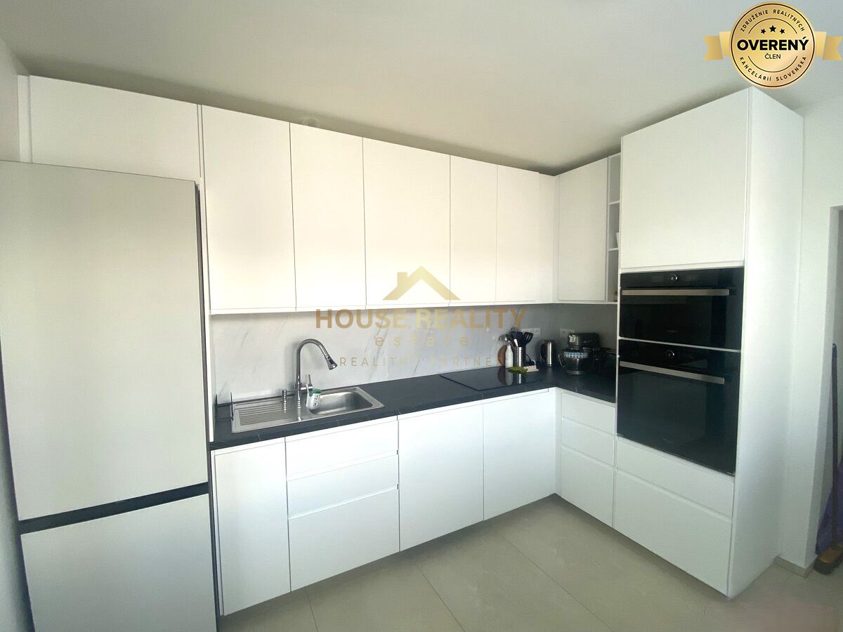 Prenájom moderný 3 izbový byt, Jégého ulica, Bratislava II. Ružinov – foto 3