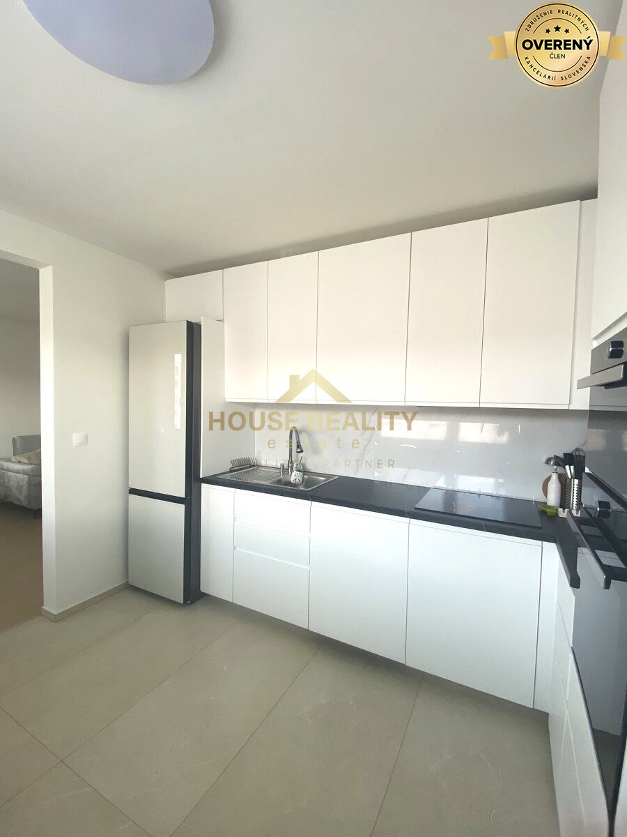 Prenájom moderný 3 izbový byt, Jégého ulica, Bratislava II. Ružinov – foto 5