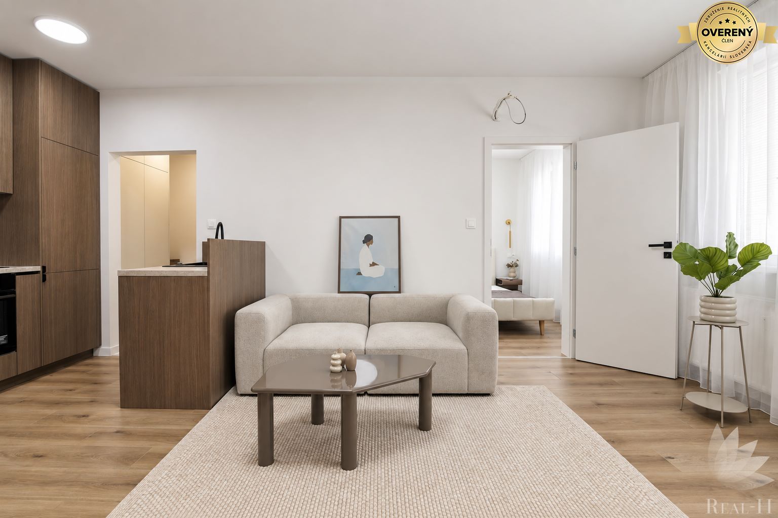 Realitná kancelária Real-H,s.r.o. pripravila nádherný moderný byt – foto 7