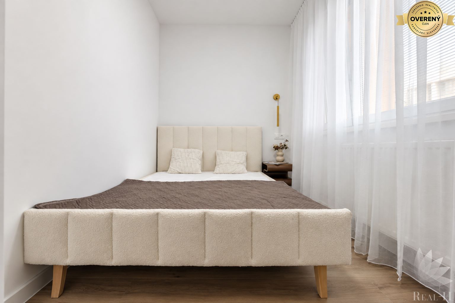 Realitná kancelária Real-H,s.r.o. pripravila nádherný moderný byt – foto 9