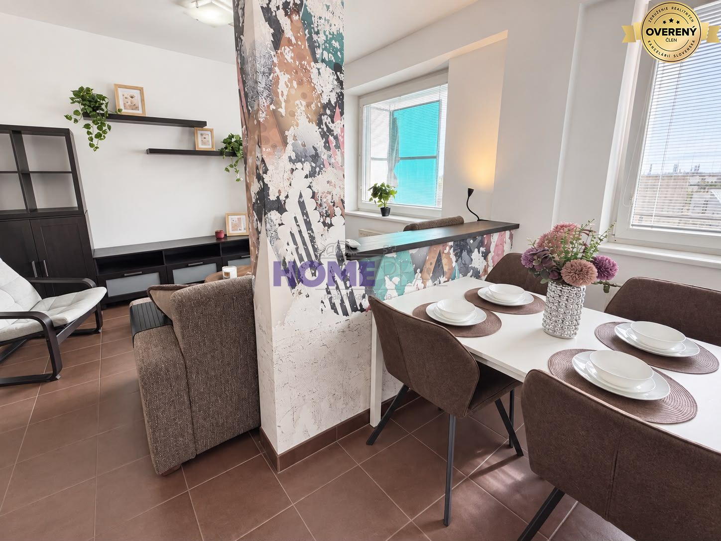 KOMPLETNE ZARIADENÝ PRIESTRANNÝ 1,5 IZB. BYT S BALKÓNOM A GARÁŽOU. – foto 6