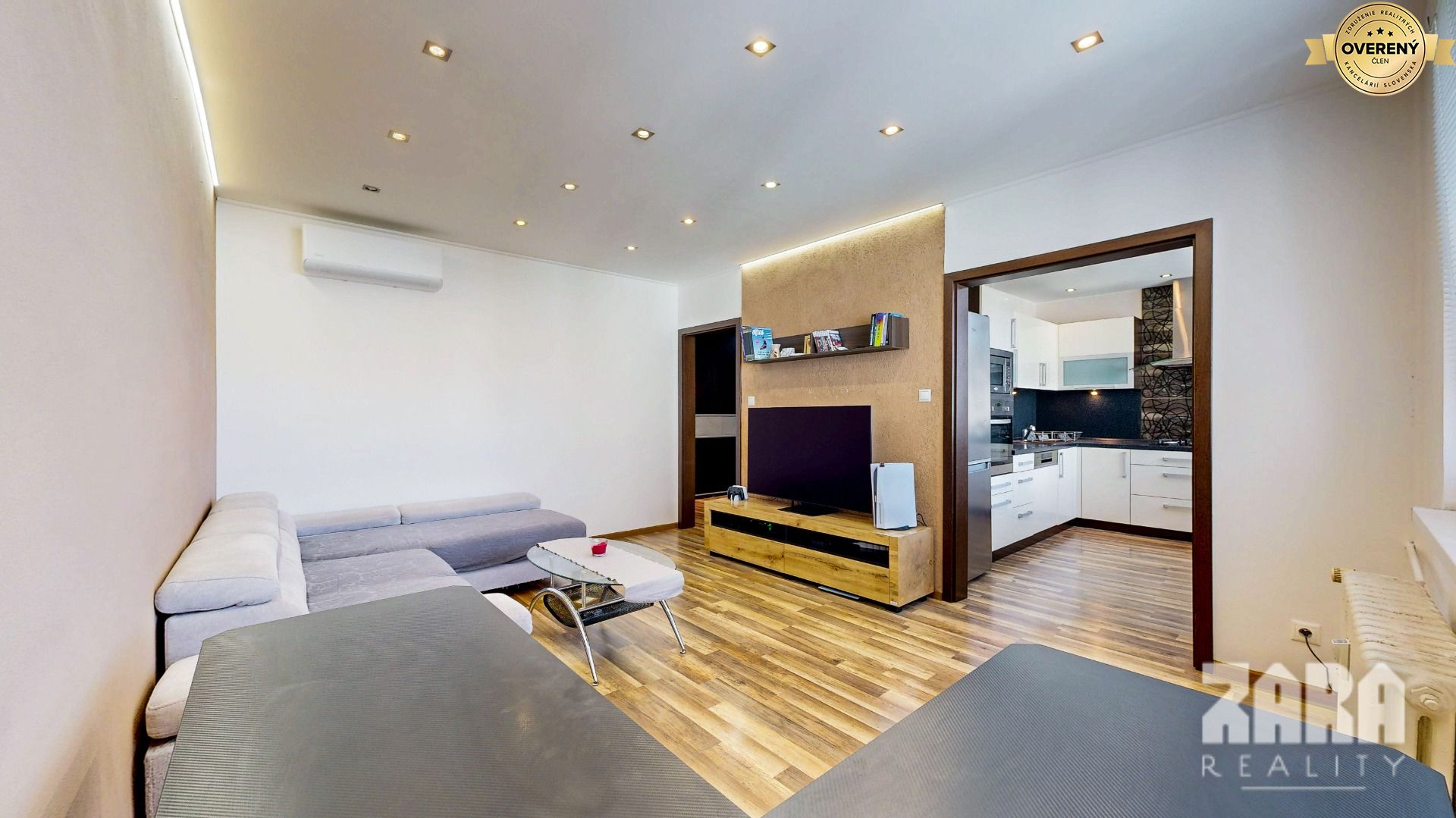 BUKOVECKÁ: 2 izbový byt ul., 50 m2 kompletná rekonštrukcia – foto 2
