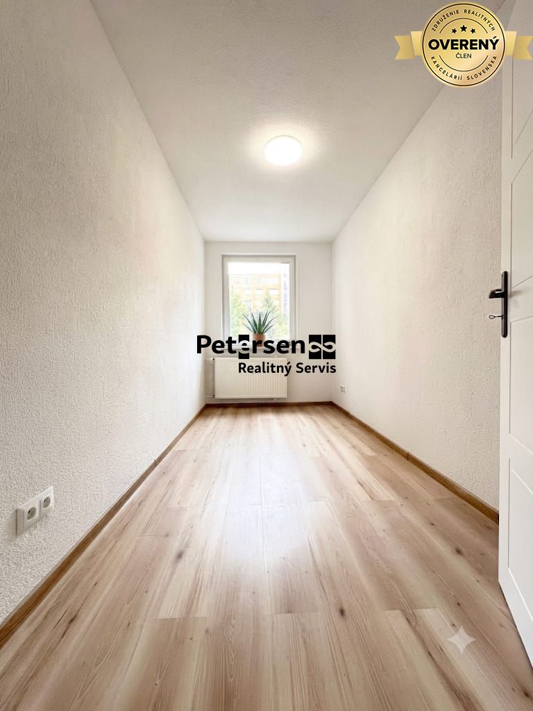NA PRENÁJOM 4-IZBOVÝ BYT, UL. VARŠAVSKÁ – foto 6