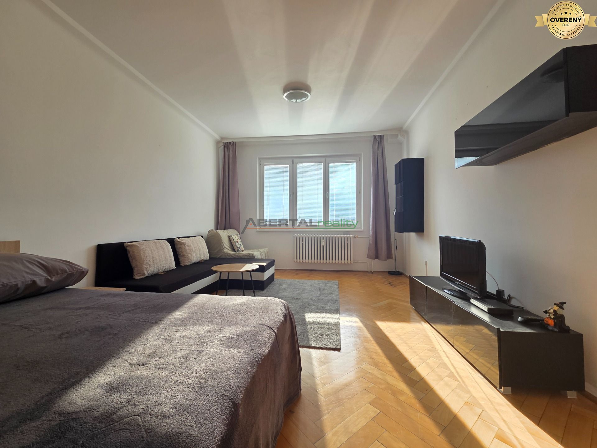 Priestranný a svetlý 1i byt (43 m²), Mesačná ul., Ružinov, Bratislava – foto 4
