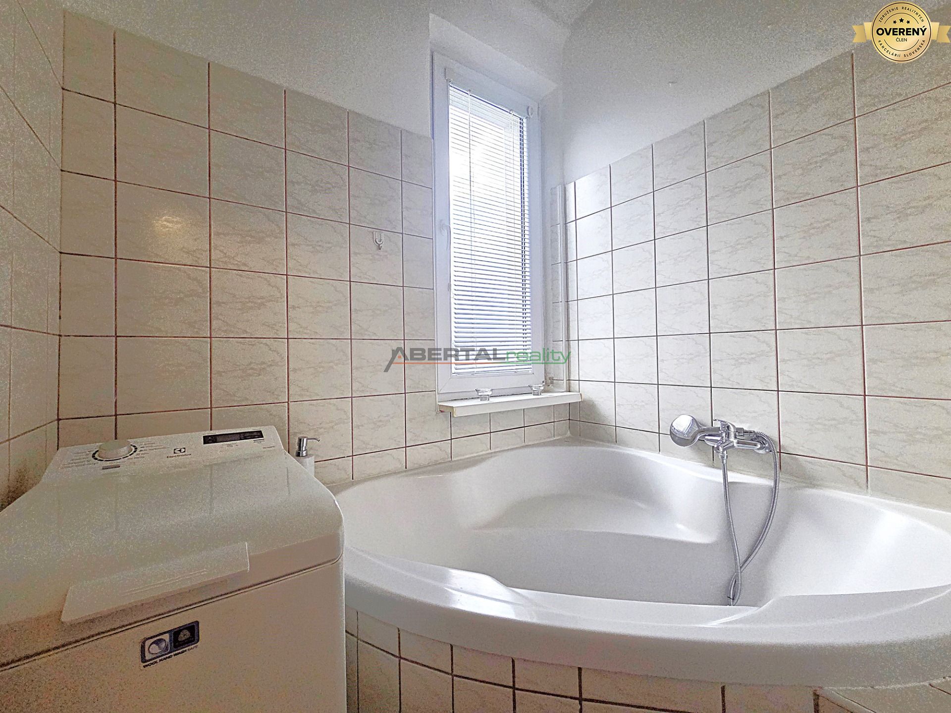 Priestranný a svetlý 1i byt (43 m²), Mesačná ul., Ružinov, Bratislava – foto 9