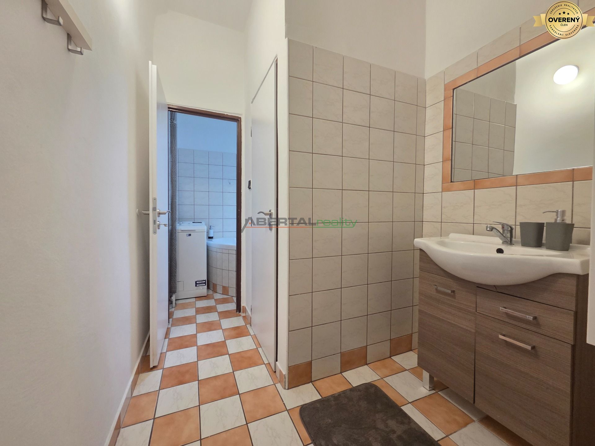 Priestranný a svetlý 1i byt (43 m²), Mesačná ul., Ružinov, Bratislava – foto 10