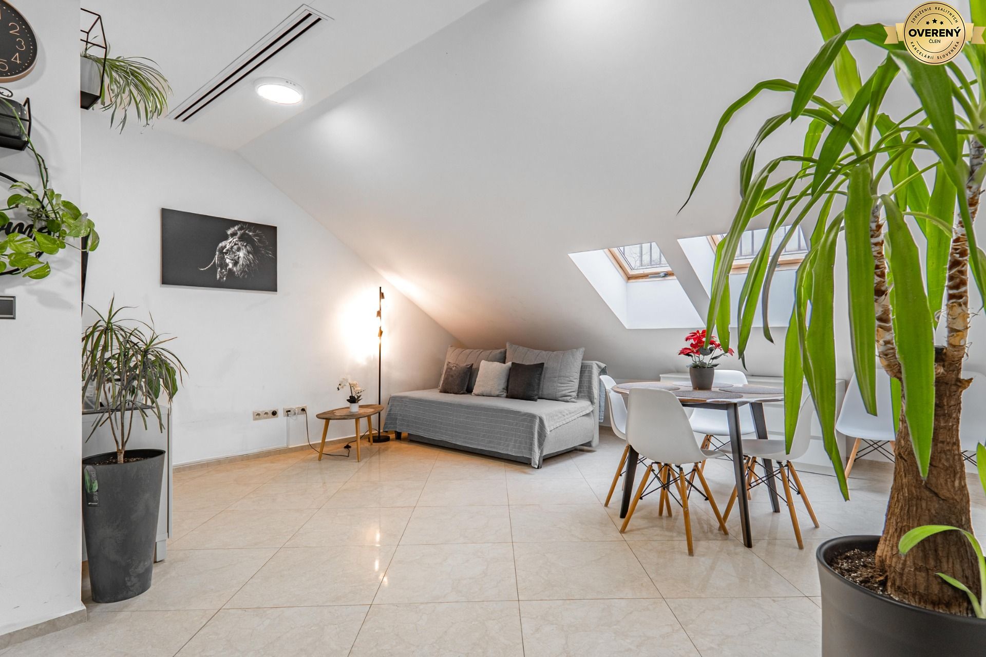 I Exkluzívny penthouse s terasou v absolútnom centre mesta – foto 5