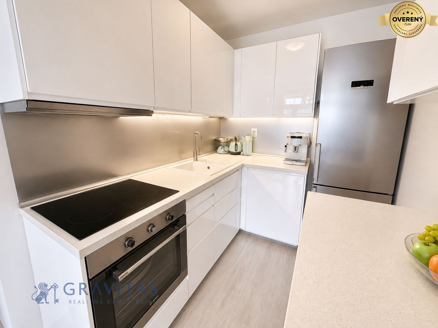 Na predaj apartmán s loggiou v Dúbravke – foto 5