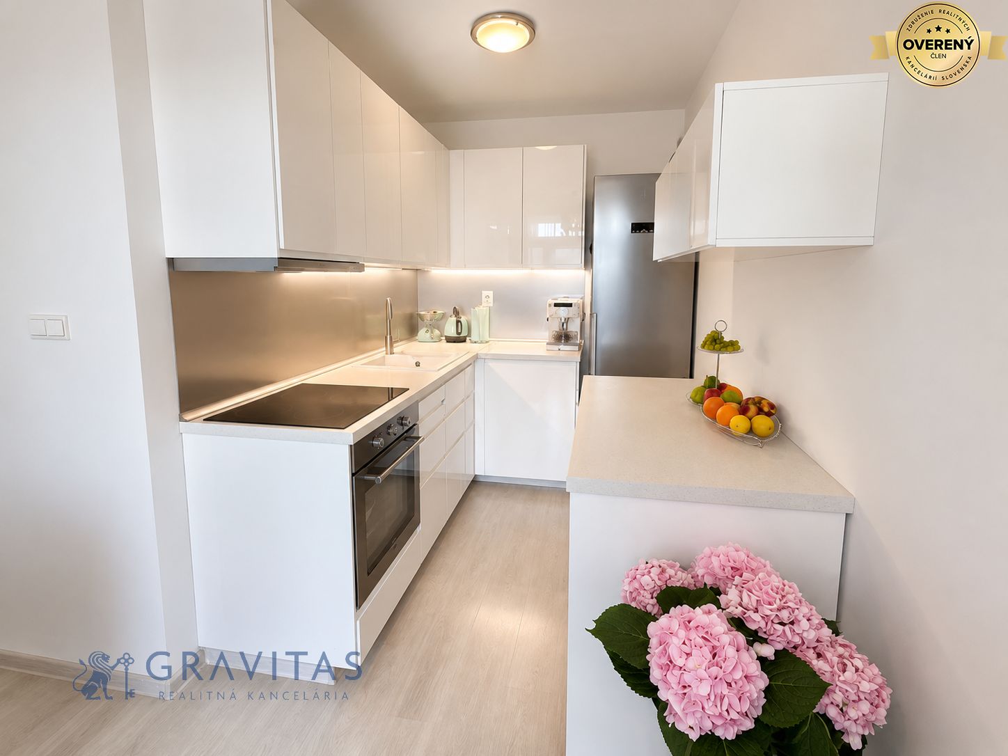 Na predaj apartmán s loggiou v Dúbravke – foto 4