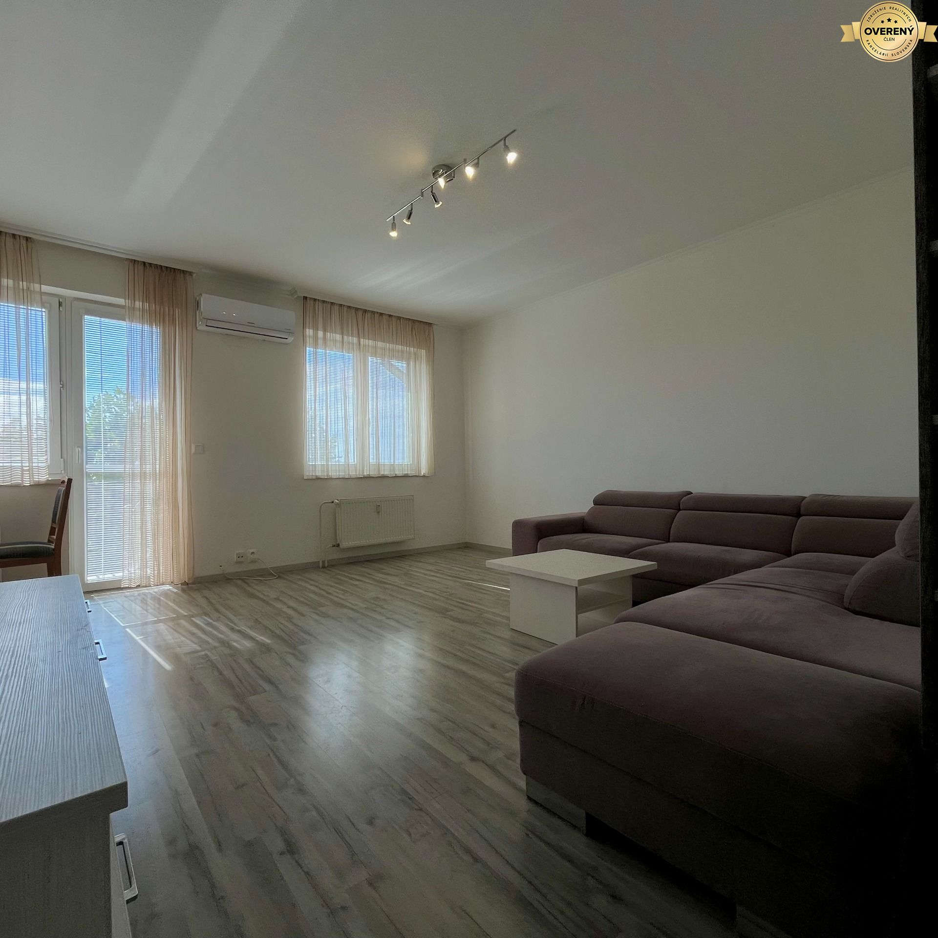 Prenájom 3-izbového bytu – Baltská ulica, Bratislava – foto 7