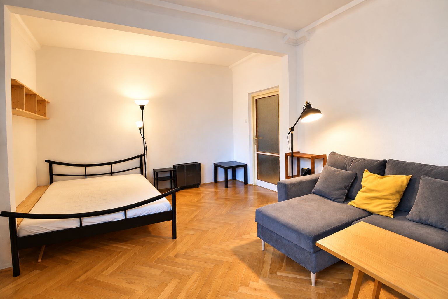 Na prenájom 1-izbový byt, 40 m², Medzilaborecká ul., Ružinov