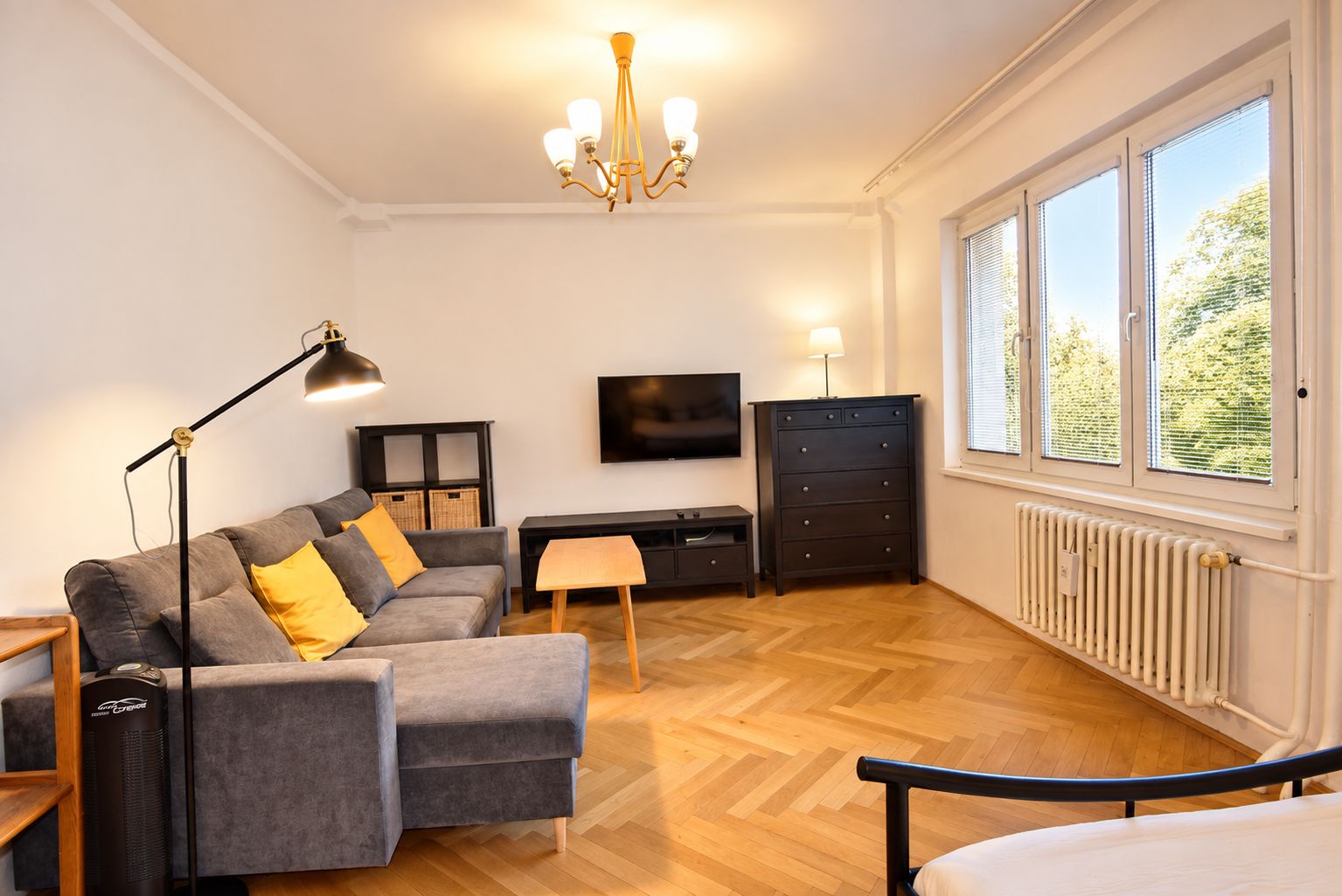 Na prenájom 1-izbový byt, 40 m², Medzilaborecká ul., Ružinov – foto 2