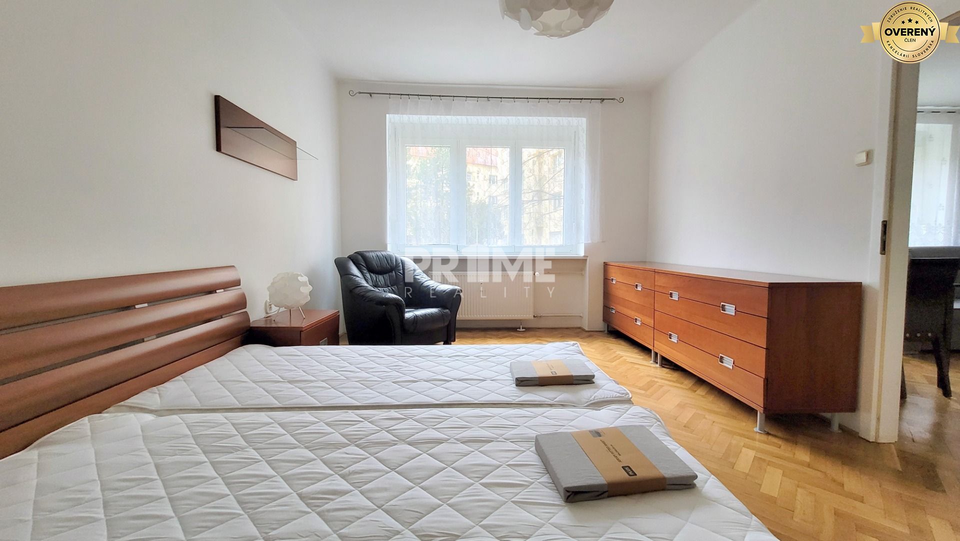 Pekný 2i byt, REKONŠTRUKCIA, KLÍMA, Karadžičova ulica, Staré Mesto – foto 7