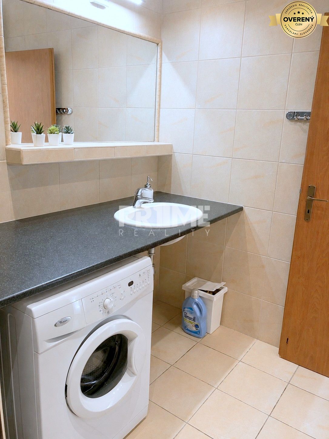 Pekný 3i byt, LOGGIA, REKONŠTRUKCIA, Farského ulica, Petržalka – foto 10