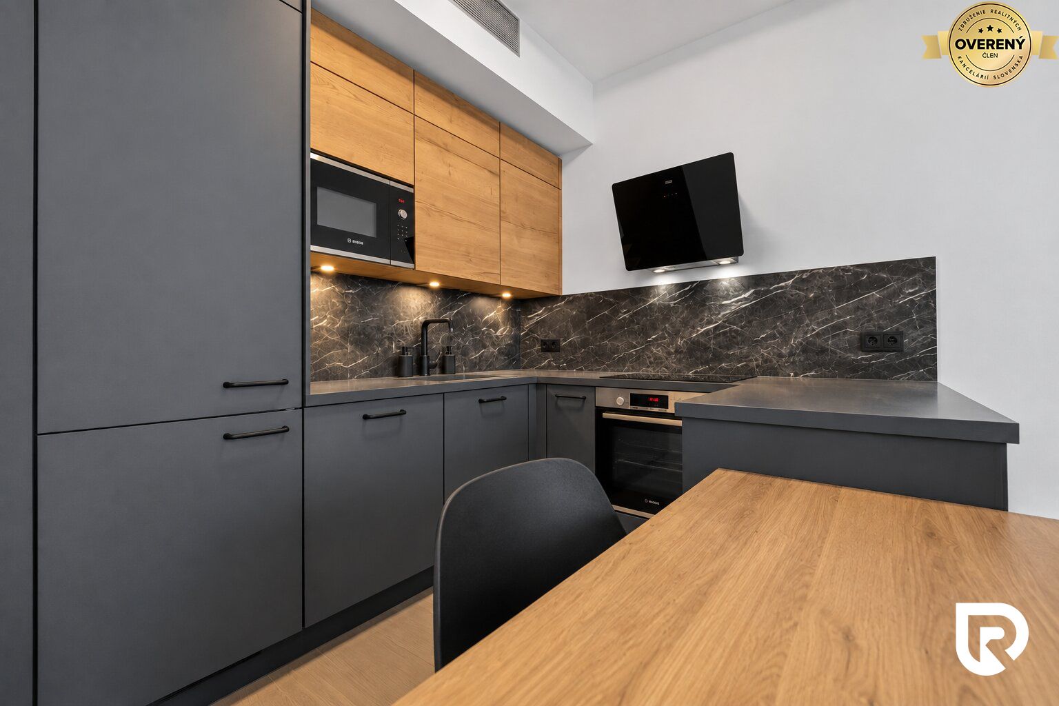 3. veža v projekte Sky Park | 2‑izbový byt na 25. poschodí – foto 9