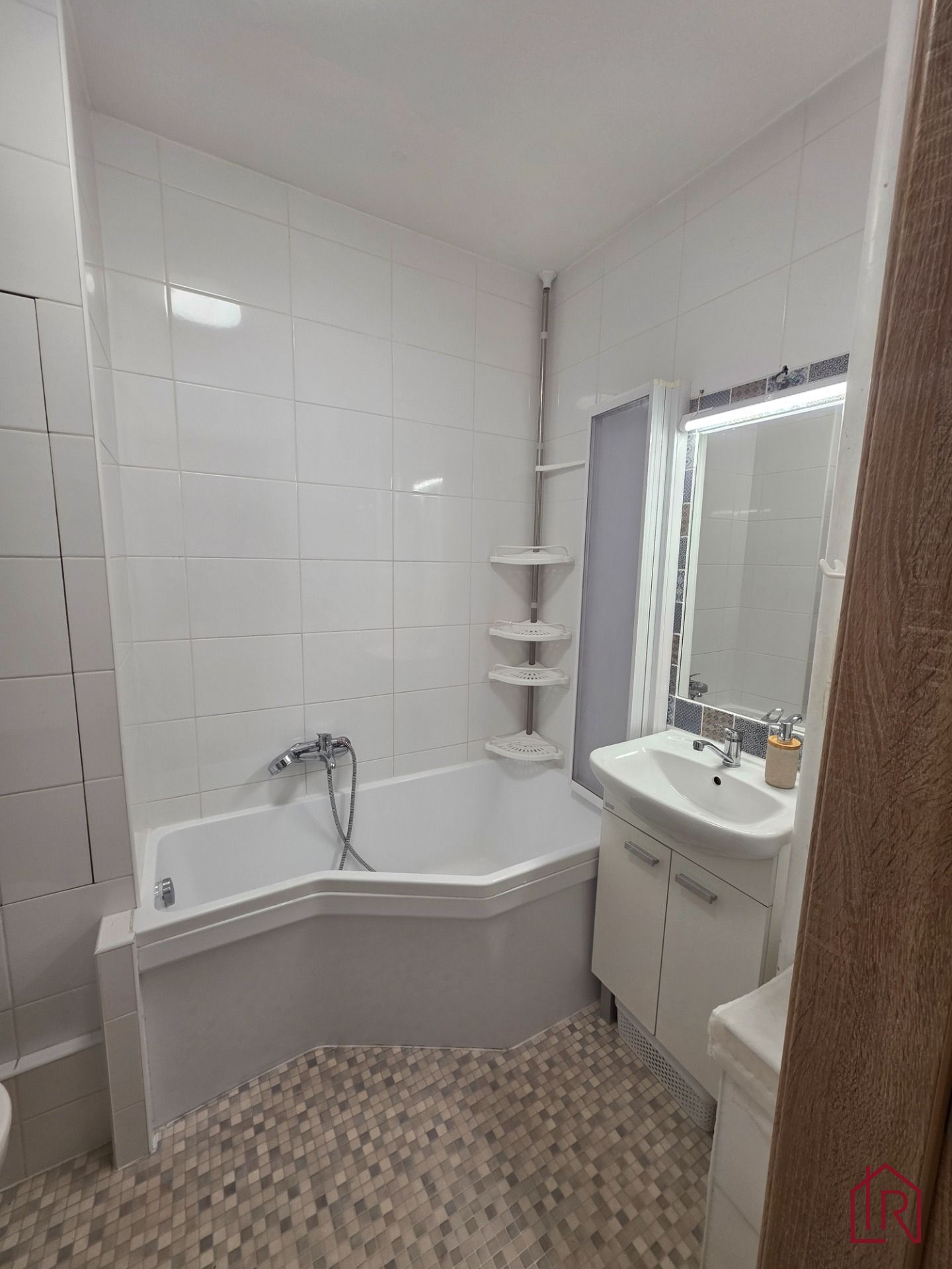 Predaj 2-izbový byt, Košice - Južná trieda, kompletná rekonštrukcia – foto 10