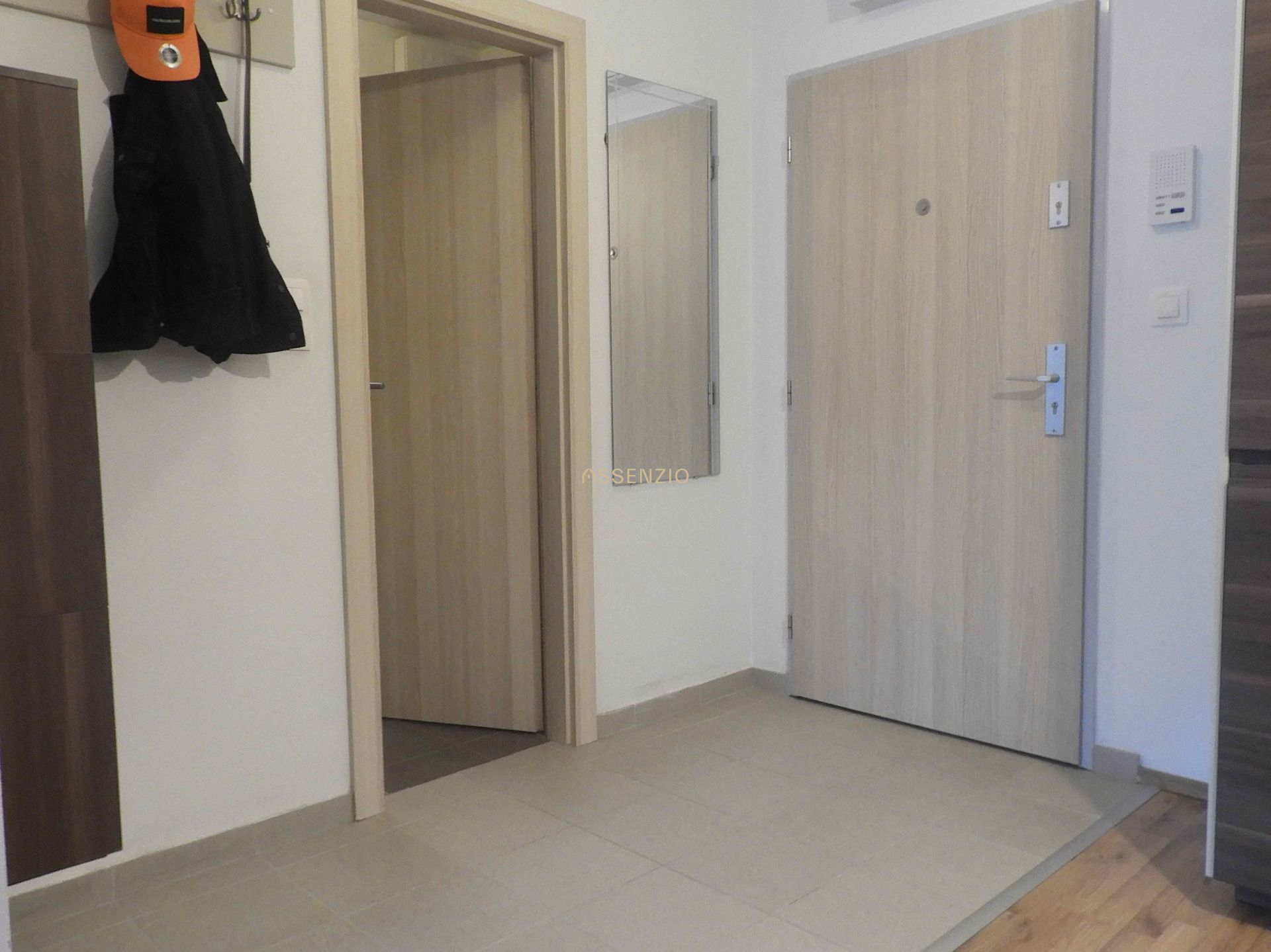 Prenájom 2 izbový byt, zariadený ,Petržalka – foto 8