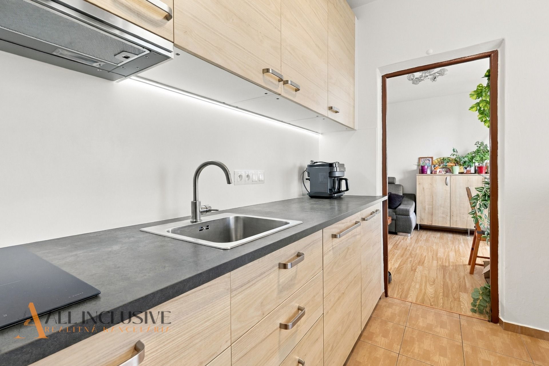 Na predaj 3-izb. byt s balkónom, Bratislava –Banšelova – foto 4