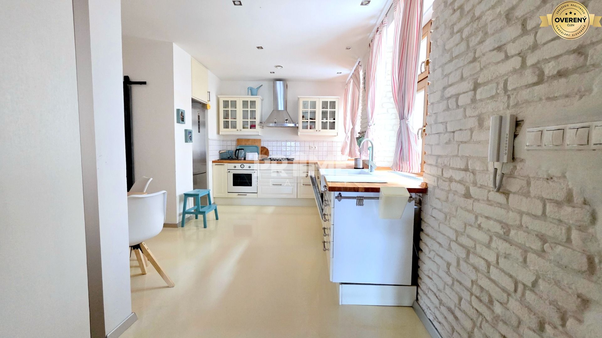 JEDINEČNÝ 2i byt, REKONŠT., 2 X .SAMOST.IZBA, Hviezdoslavovo nám. – foto 7