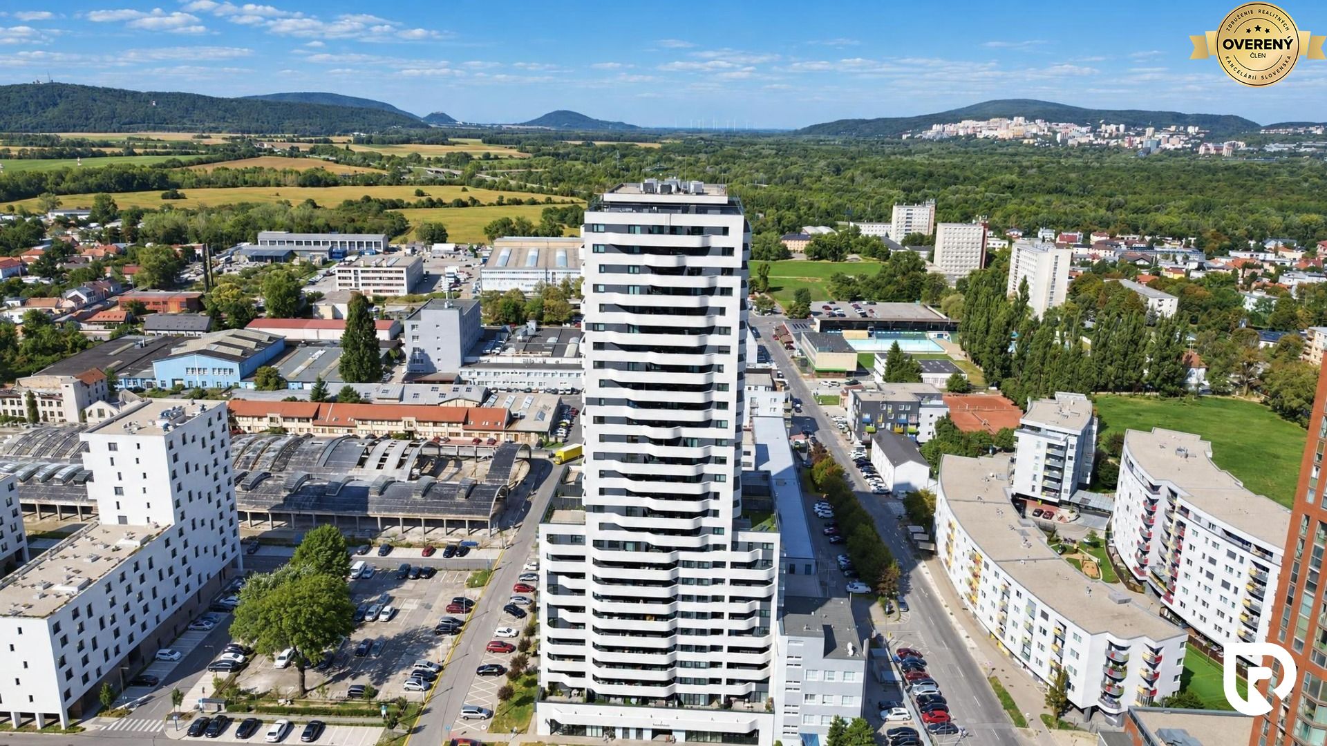4i mezonet v Matadorke s výhľadom na hrad | 28. poschodie | 179 m² – foto 2