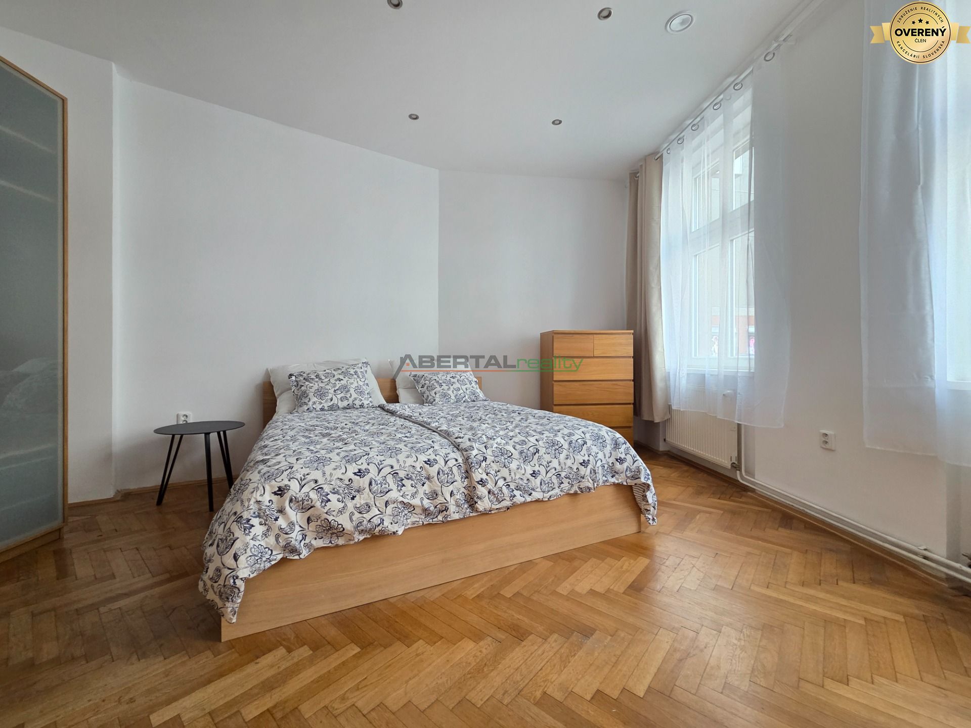 Prenájom - 2i byt, vysoké stropy, klima, Vysoká, Bratislava - centrum – foto 7