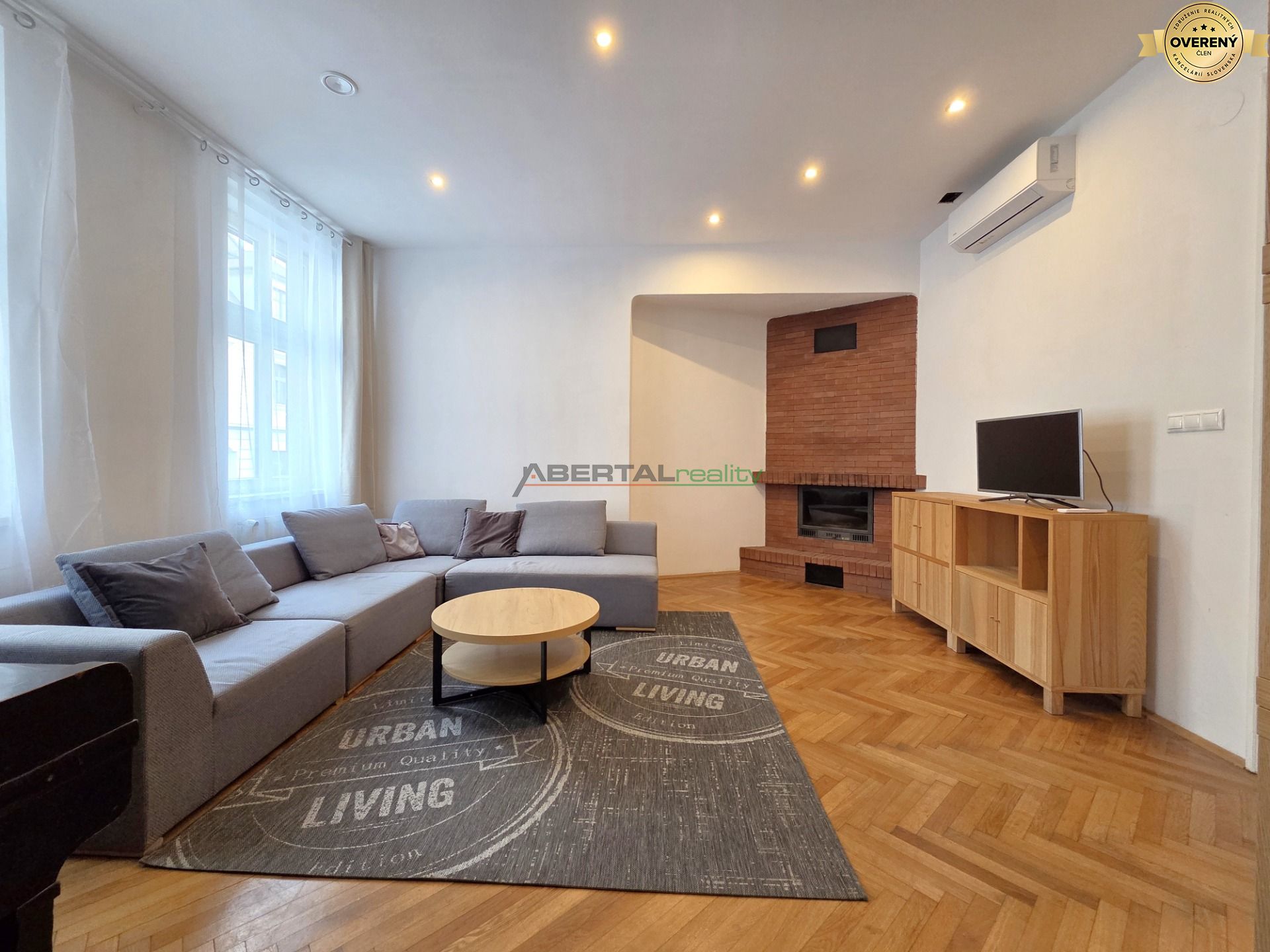 Prenájom - 2i byt, vysoké stropy, klima, Vysoká, Bratislava - centrum – foto 2
