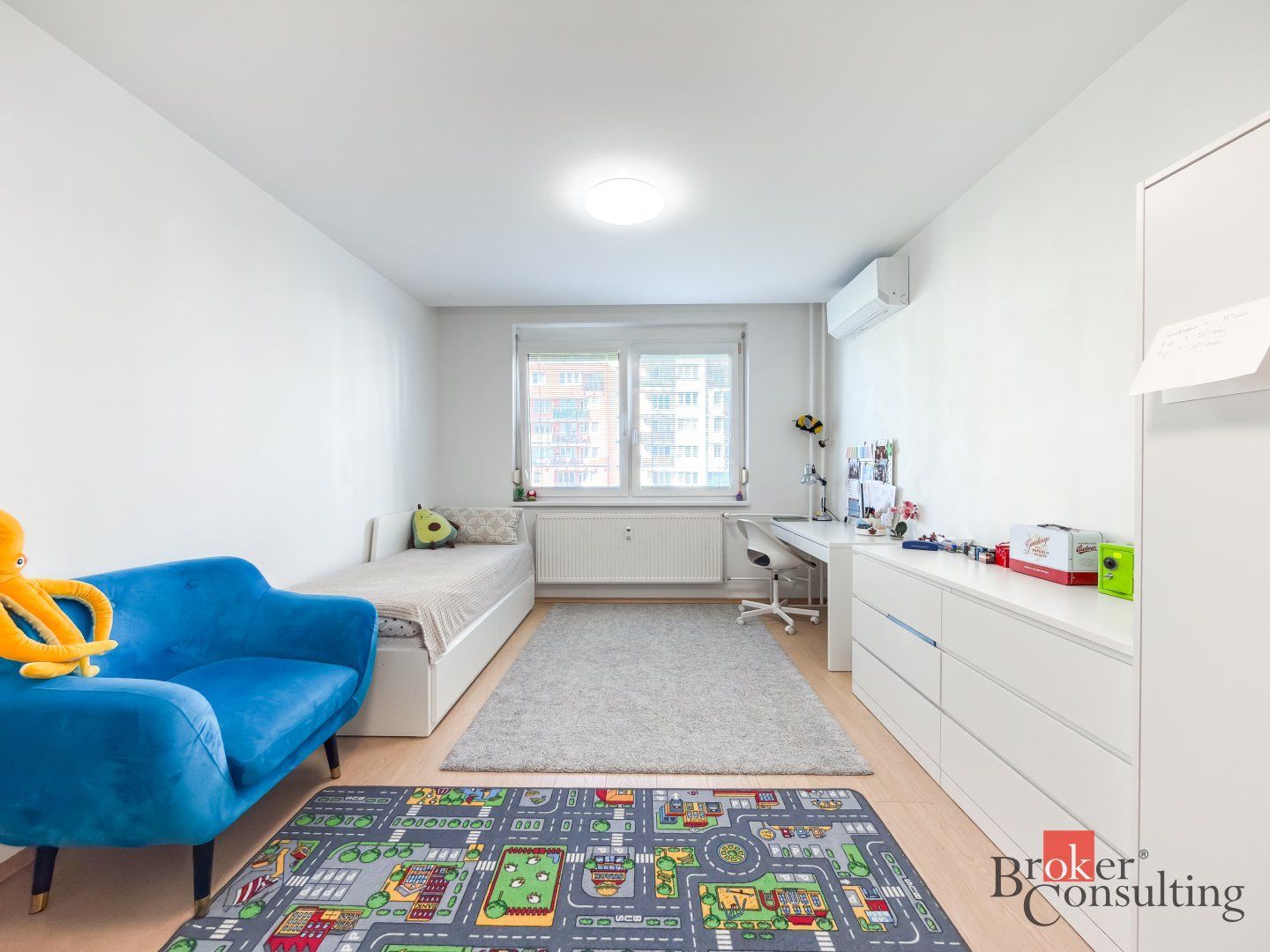 Zrekonštruovaný priestranný 3i byt s balkónom v Ružinove – foto 7