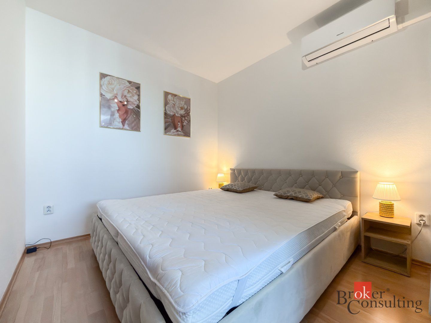 Štýlový 2i byt s panoramatickým výhľadom v centre mesta – foto 8