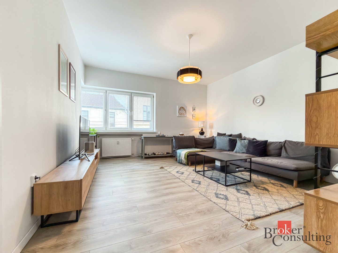 Svetlý zrekonštruovaný 2i byt s balkónom v Starom Meste – foto 3