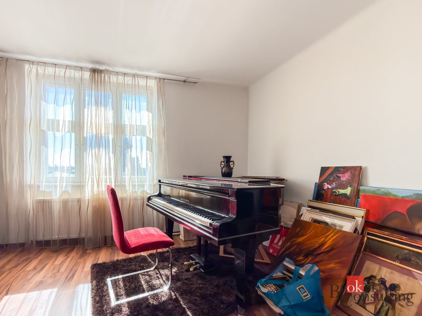 Veľkometrážny staromestský 3i byt s balkónom v Starom Meste – foto 8