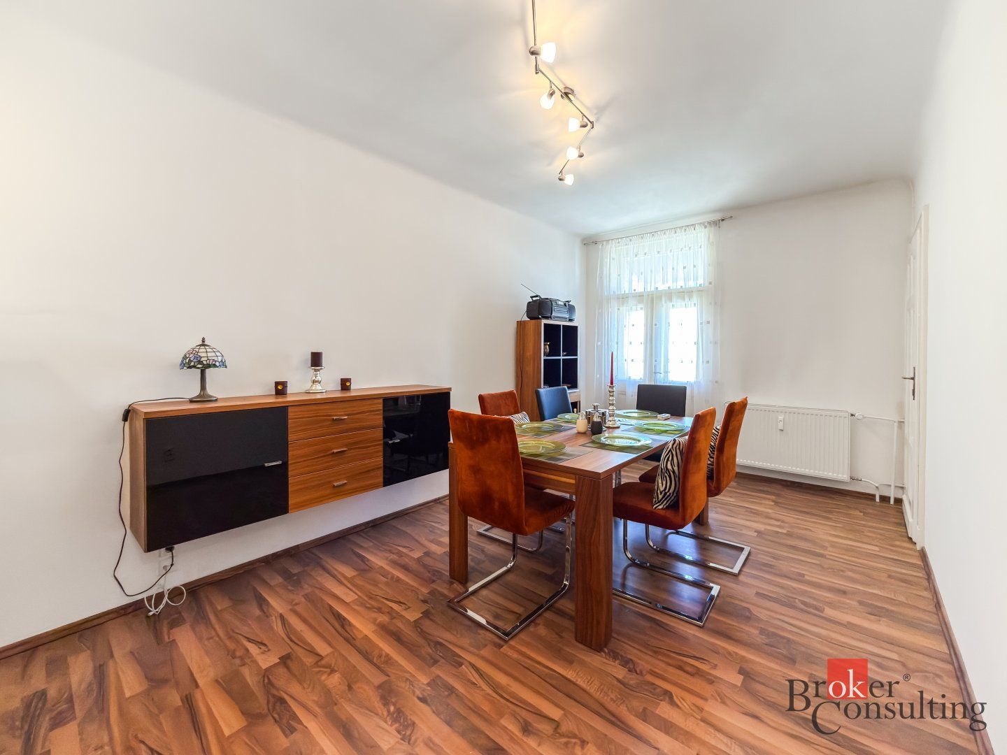 Veľkometrážny staromestský 3i byt s balkónom v Starom Meste – foto 2