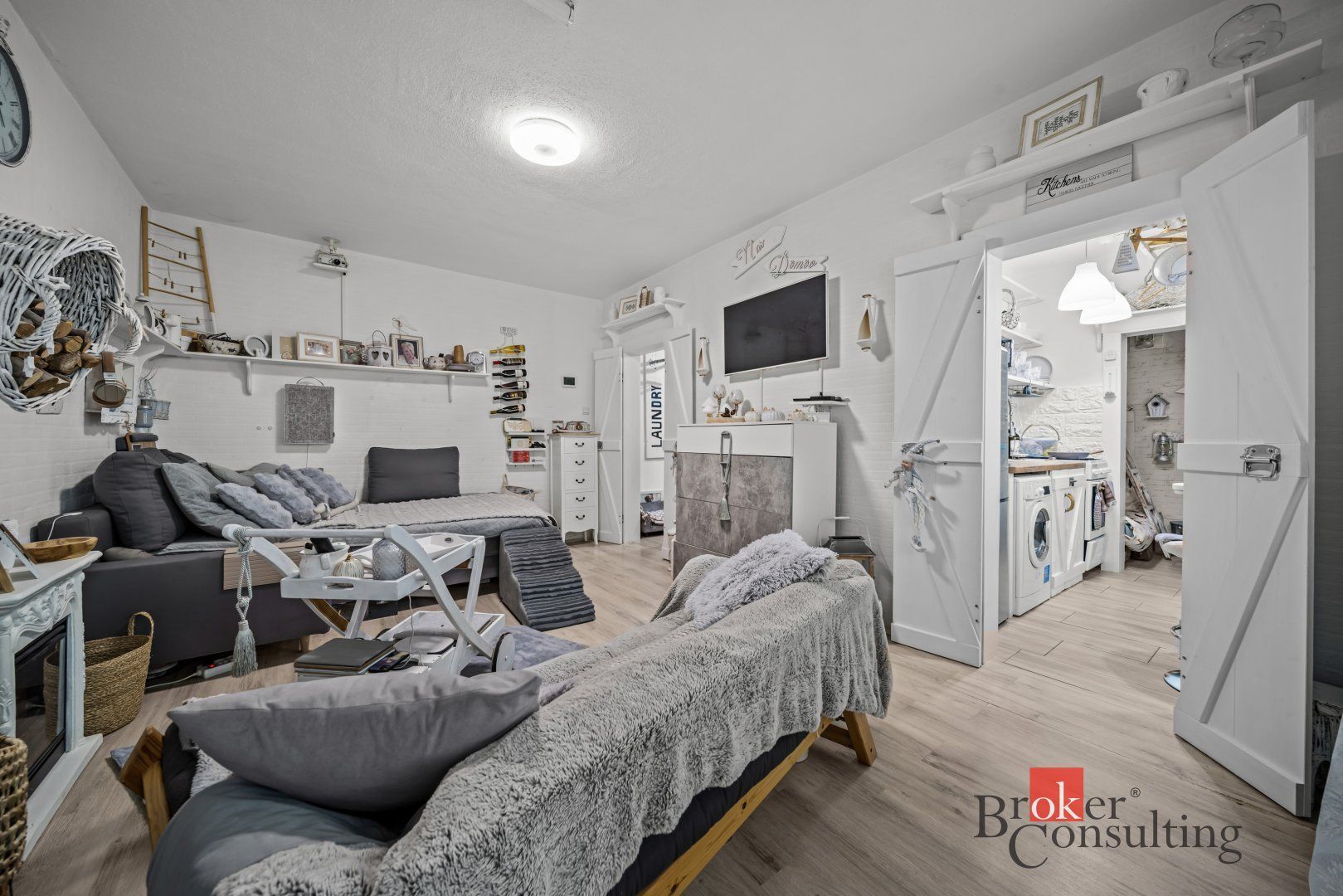 Na predaj svetlý 1-izbový byt s veľkým balkónom v obľúbenej lokalite P – foto 2