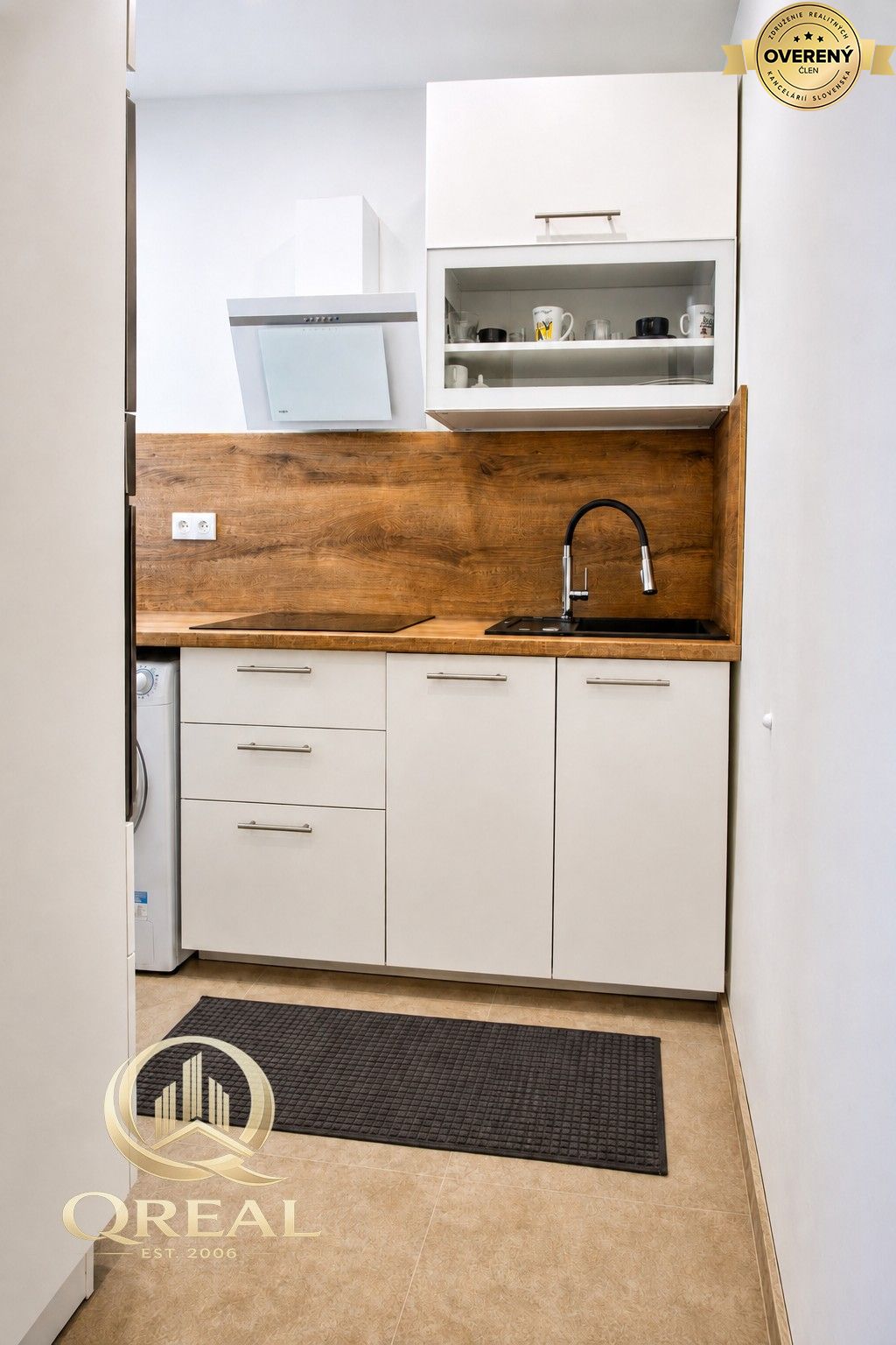 BEZ PROVÍZIE Moderný byt s loggiou a výborným spojením do centra – foto 5