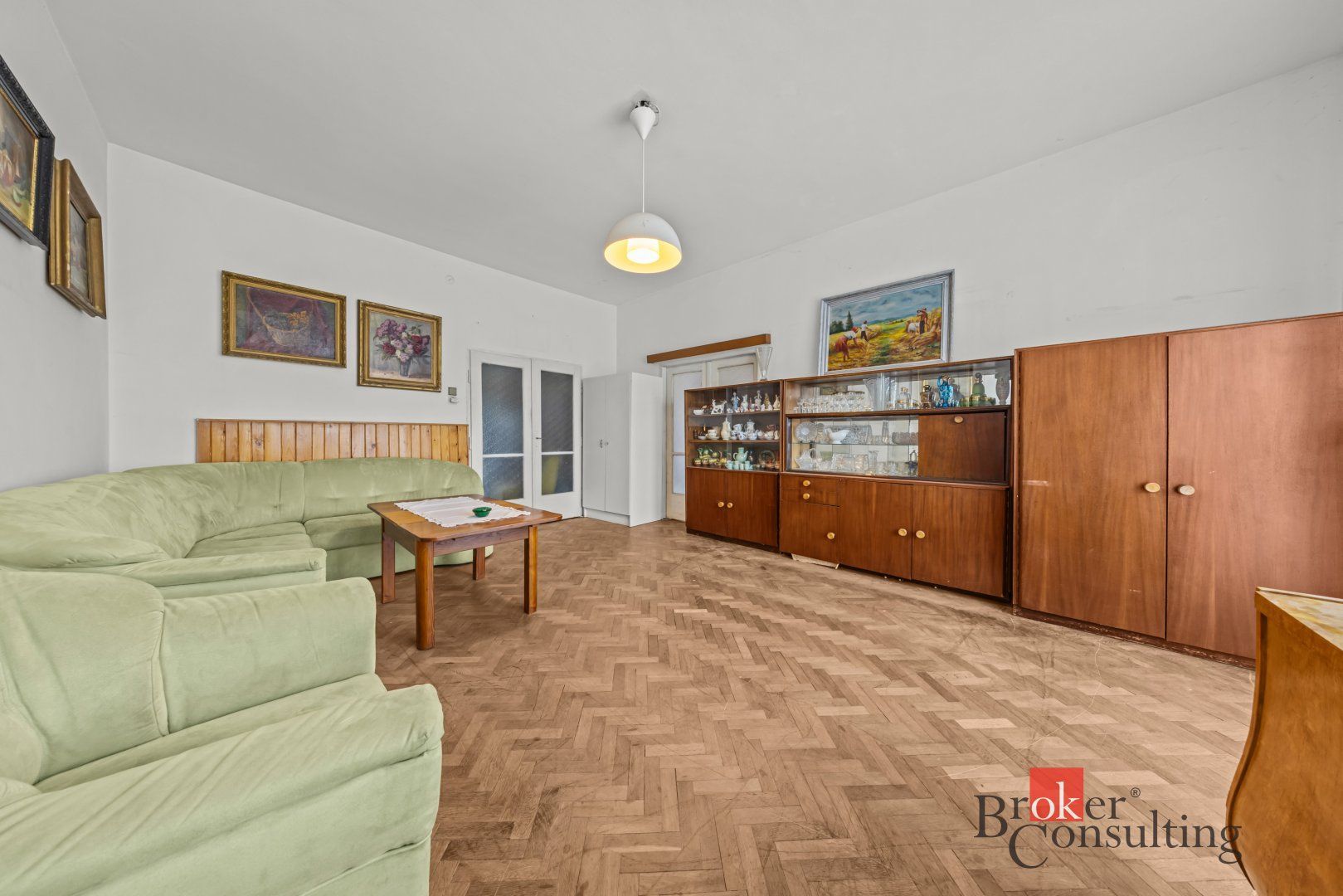 Na predaj priestranný 3 izbový byt - Záhradnícka ulica Bratislava – foto 2